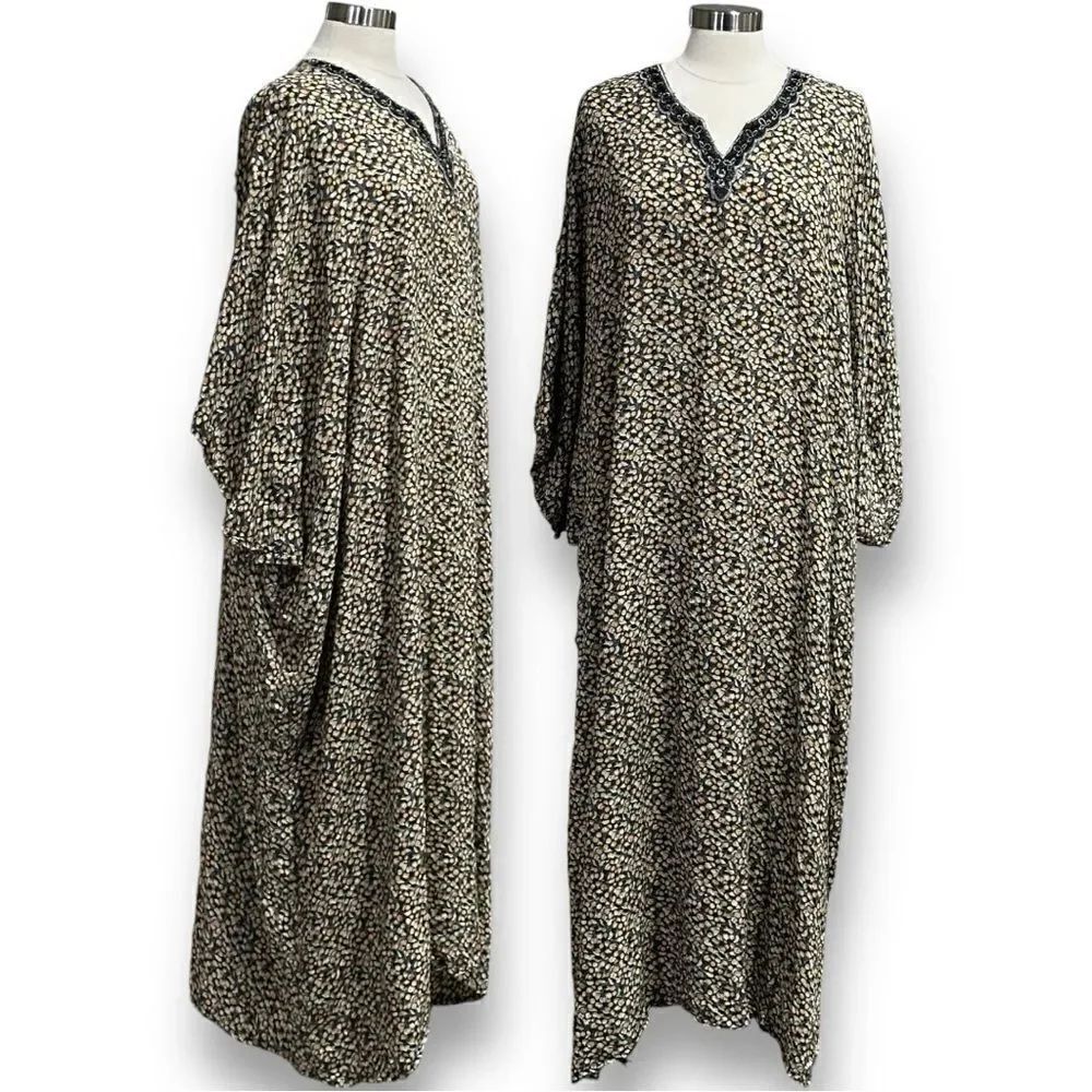 MOROCCAN TOUCH Women’s One Size Embroidered Neck Printed Kaftan Dress
